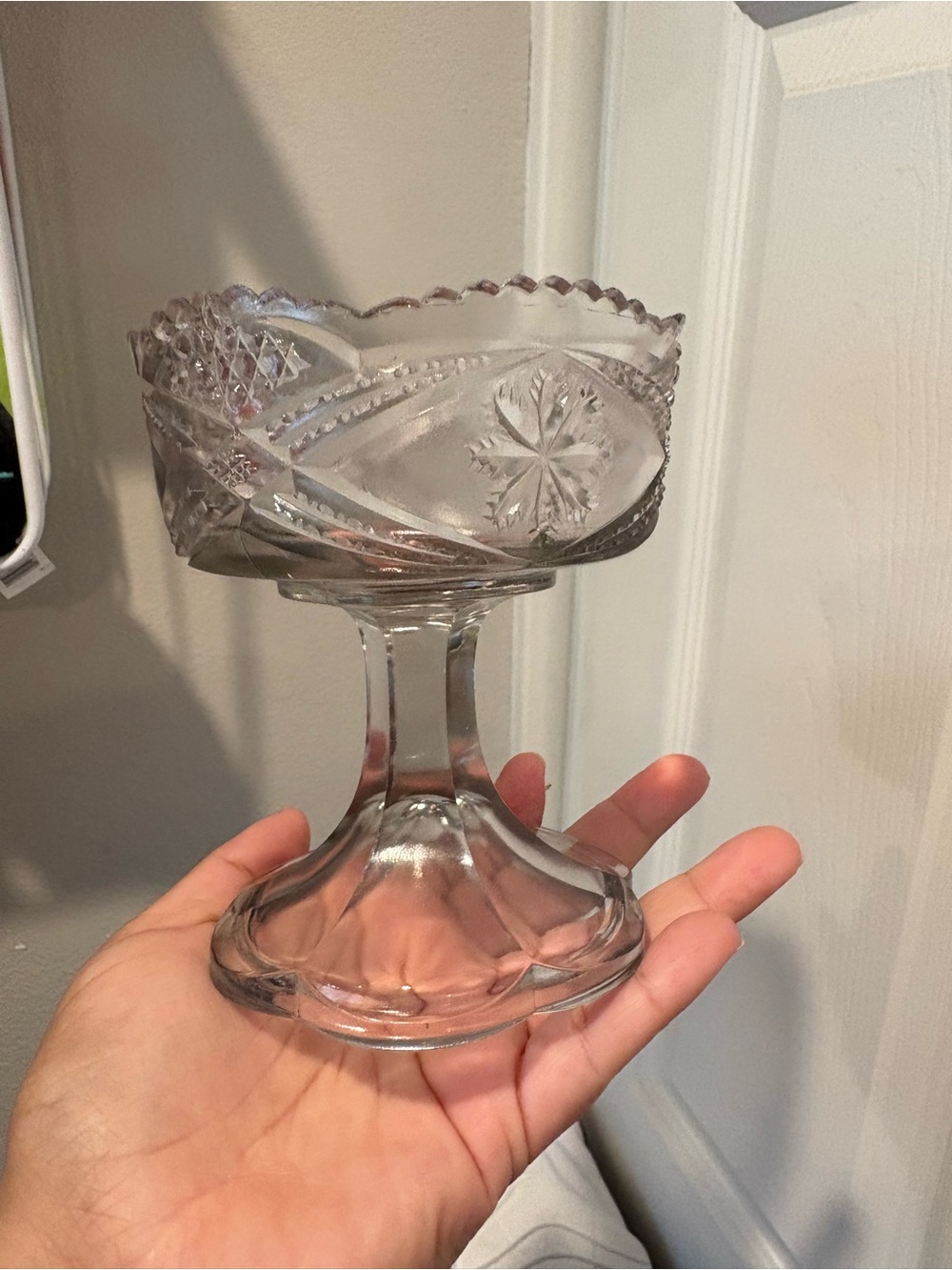 Vintage Early American Pattern Cut Glass Pedestal Compote Bowl - Picture 3 of 16
